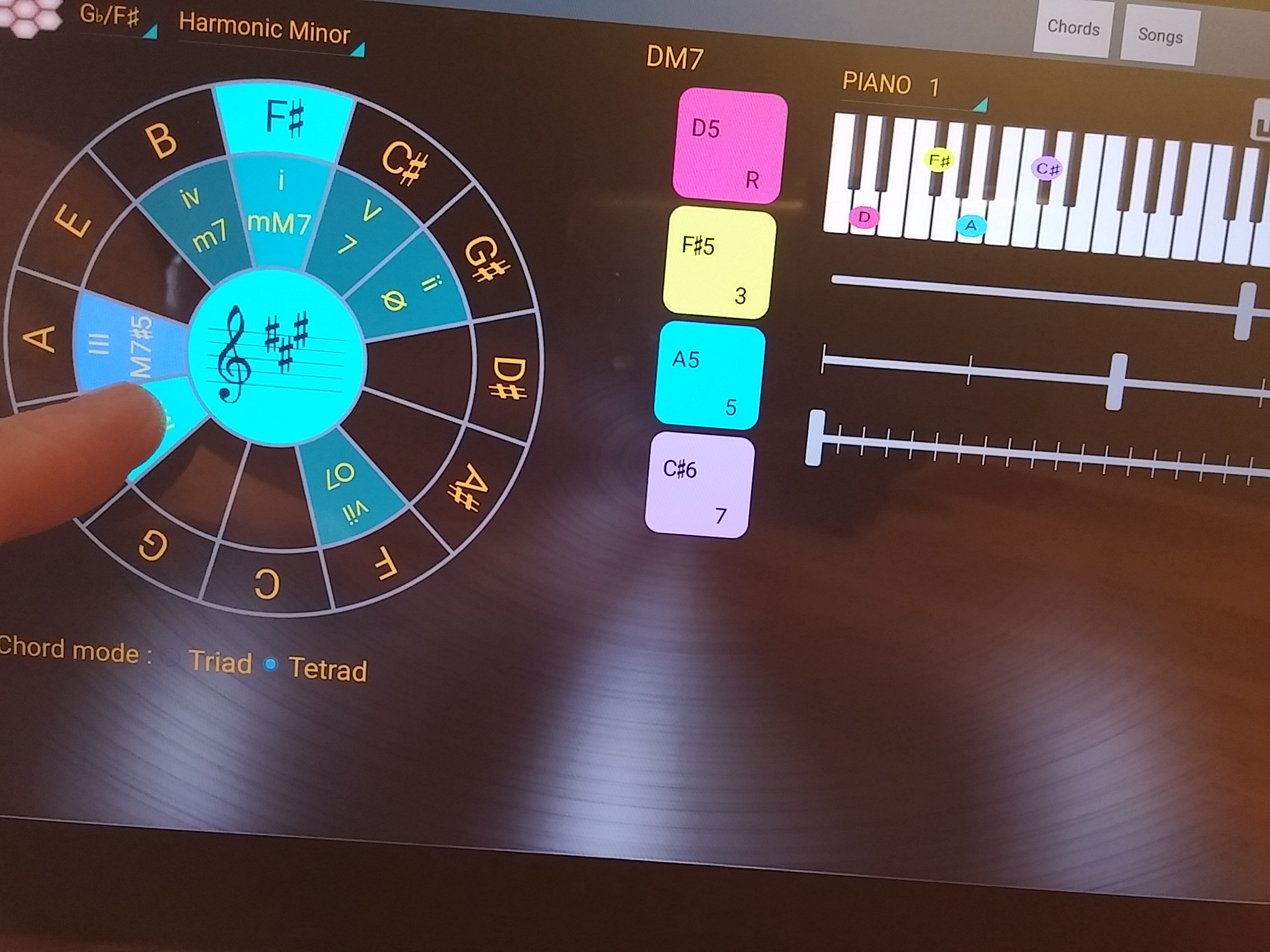 Touch inner circle to play chords